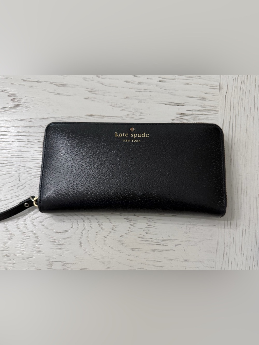 Kate Spade Black Pebbled Leather Continental Zip Wallet Gold Logo Comparments